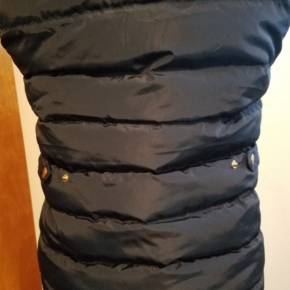 Like New Justify Navy blue vest, Size Small - Picture 6 of 9